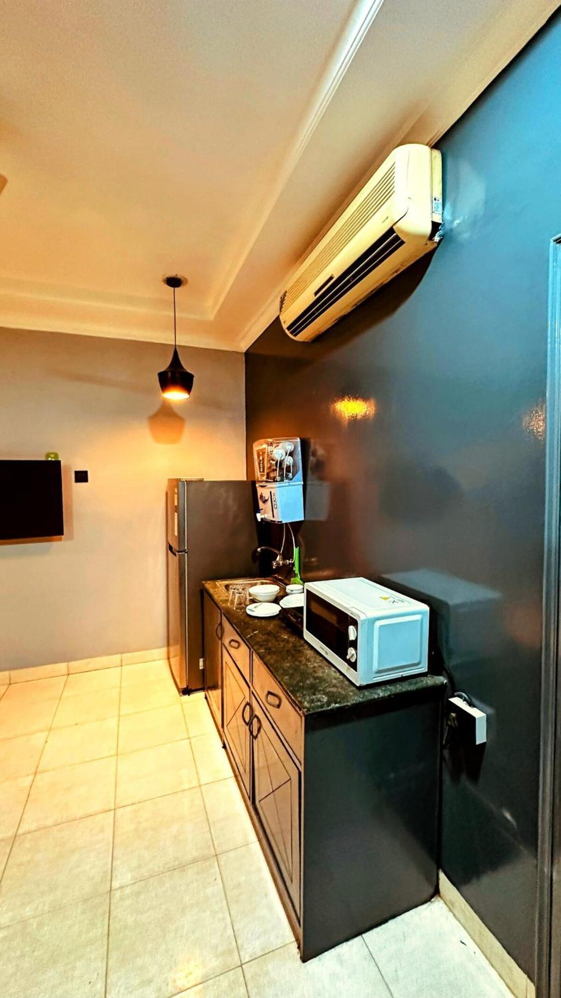 Cozy One Bedroom Apartment *